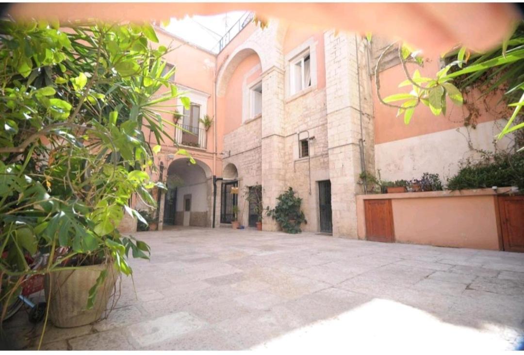 Casa Vacanza Saint Patrick Барлетта Экстерьер фото